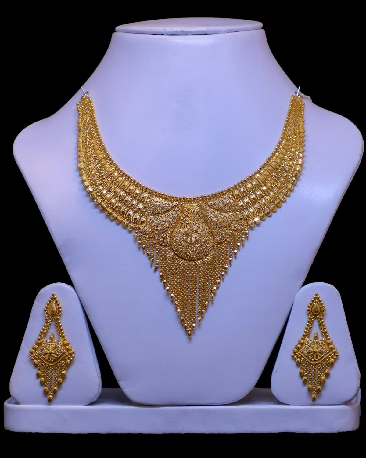 Gold-tone filigree bib necklace set with drop earrings